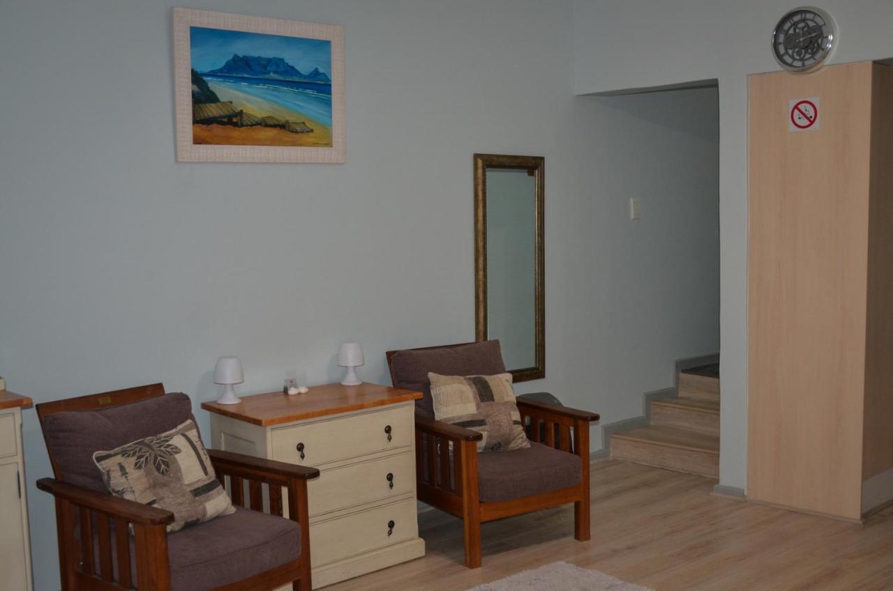 Seaforth Beach Apartment Кейптаун Екстериор снимка